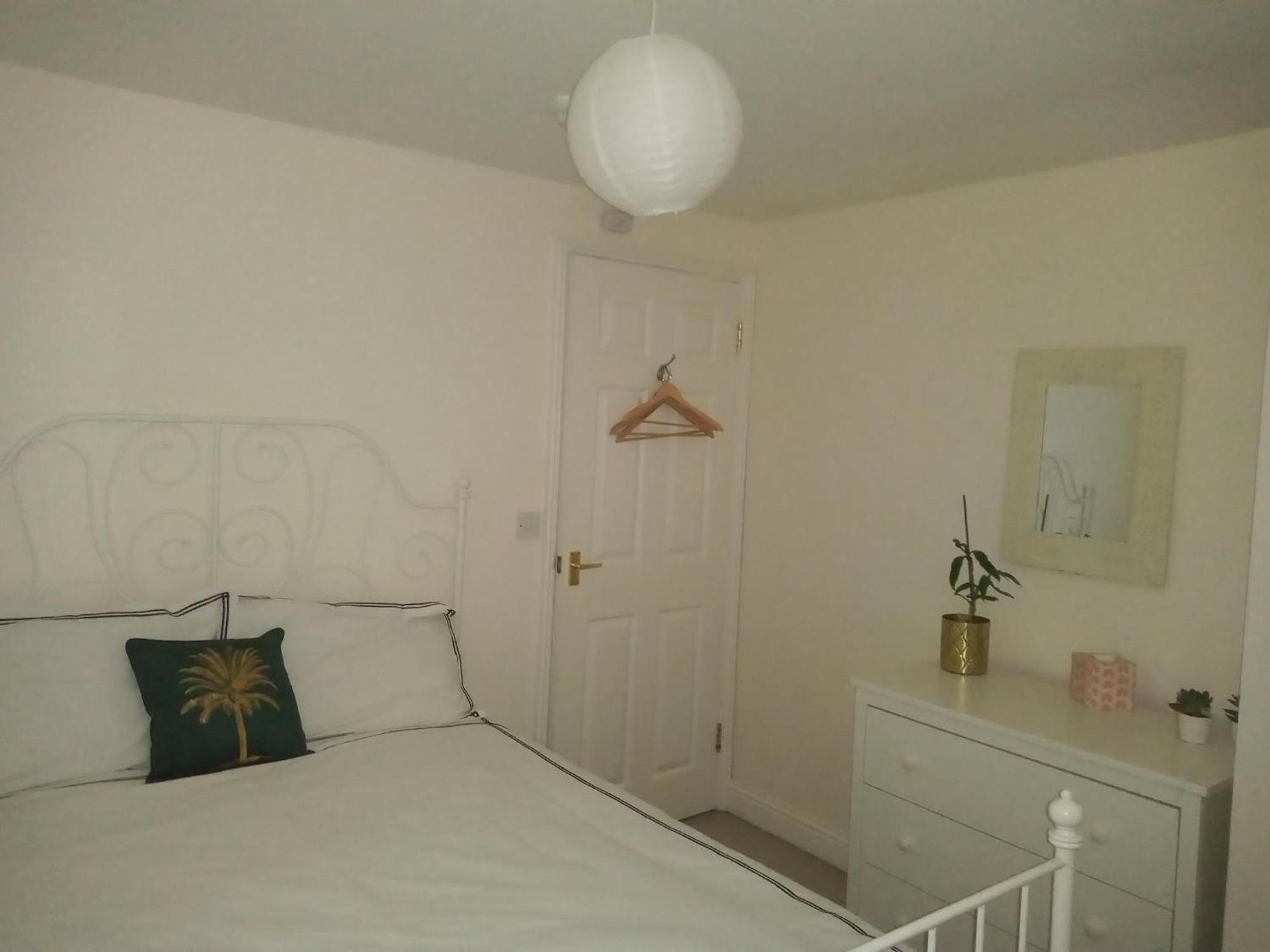 The Eaves, Glastonbury High Street 2 Bed 2 Bathroom Apartment Luaran gambar